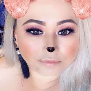 Meet your Posher, Vicky